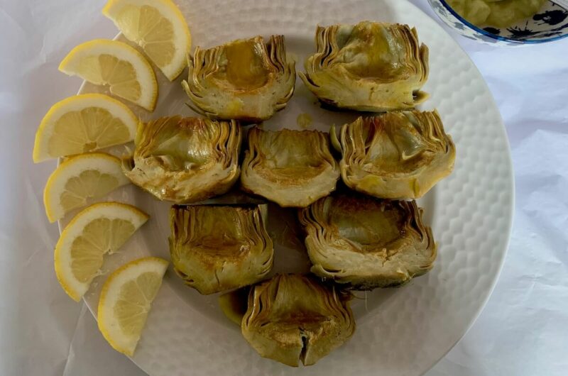Easy Recipe for Cooking Artichokes in Olive Oil
