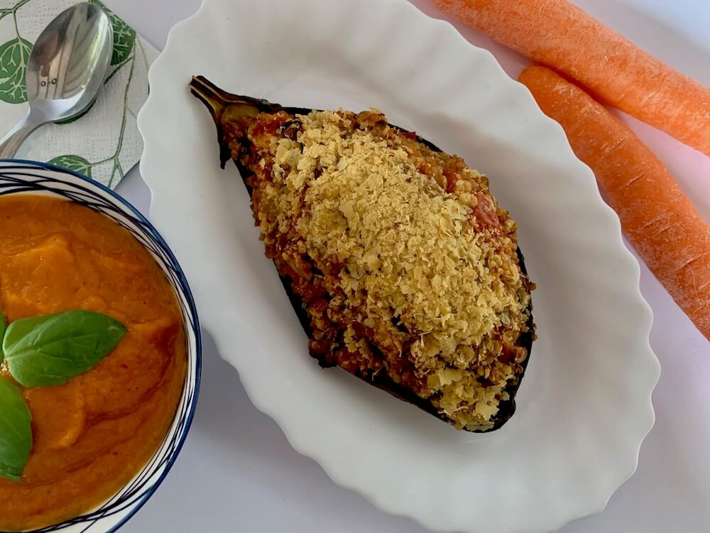 Stuffed eggplant with vegan carrot sauce