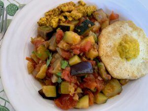 Spanish pisto with tofu egg