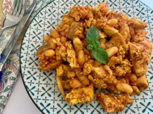Oil free tofu scramble