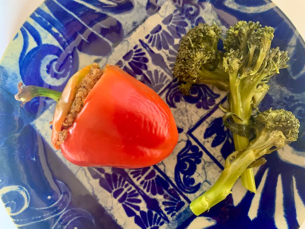 Stuffed red pepper and broccoli