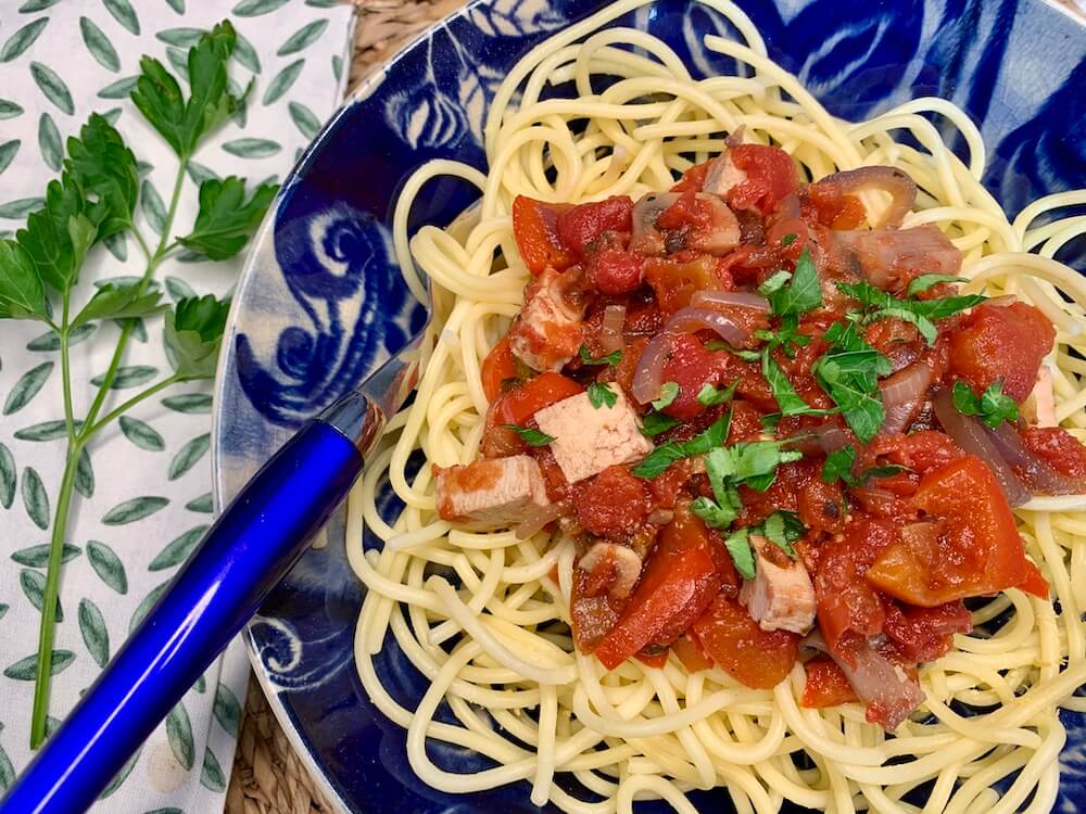 Oil free vegan tomato sauce on pasta