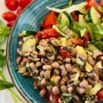 What to serve with bean salad: Mixed salad with bean salad