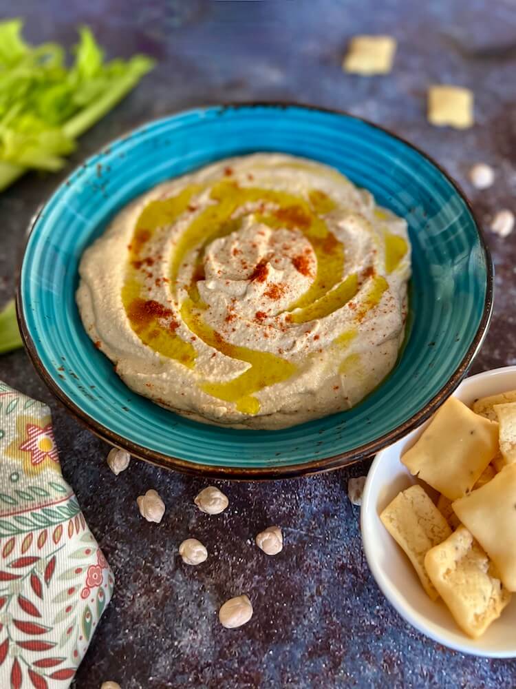 Bowl of creamy smooth hummus