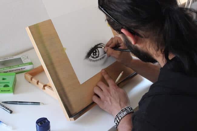 I don't understand mindfulness - Man drawing an eye in pencil